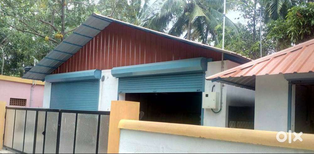 700 sqft 10000 sqft godown space available palakkad town area