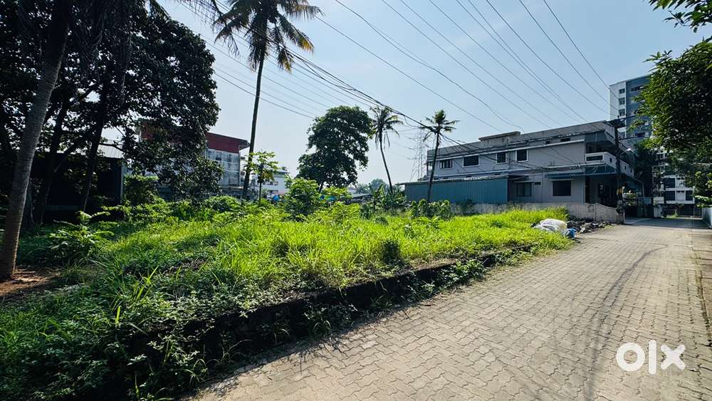 8 cents plot for sale at Vazhakkala near Civil line road Kakkanad