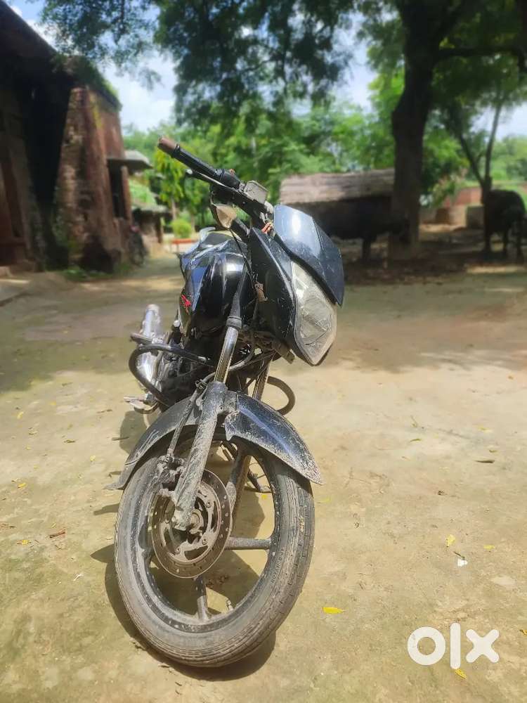 Pulsar ls 135 Sports Bike