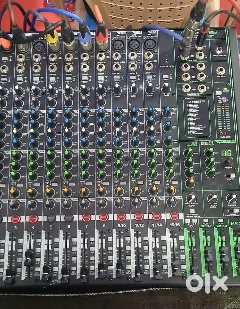Mackie mixer 16 channel