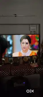 LED TV 50 INCH LLOYD ORIGINAL smart tv