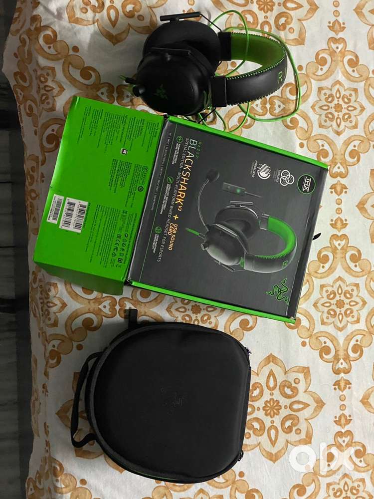 razer Blackshark v2 with detachable mic