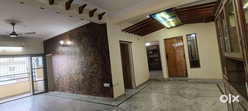 3BHK FOR RENT IN BANJARA HILLS ROAD NO-12