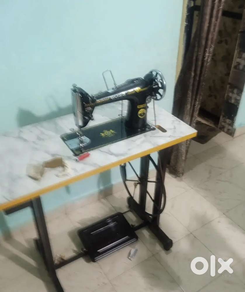 Sewing machine singer company