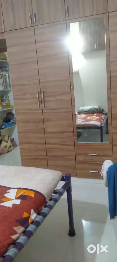 Shared room for girls