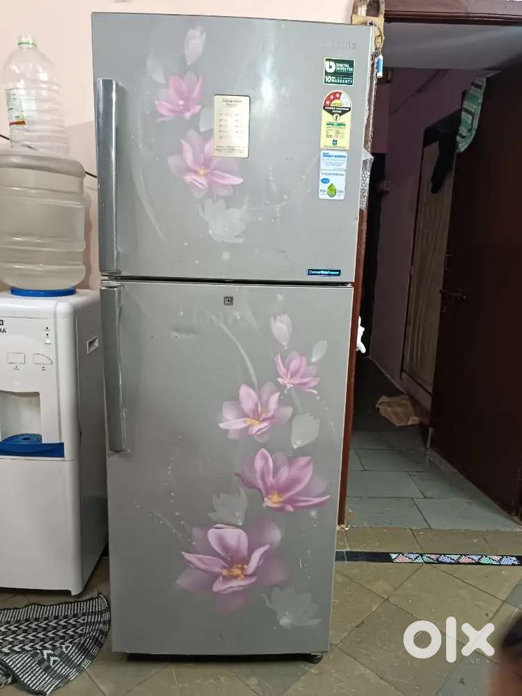 318 L Frost Free Double Door 3 Star Refrigerator