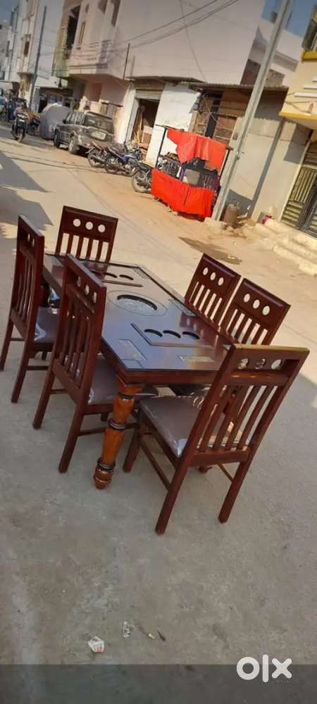 Premium quality 6 seater dining table available in starf premium furni