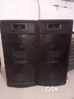 2 DJ BOX WITH AMPLIFIER NEW CONDITION