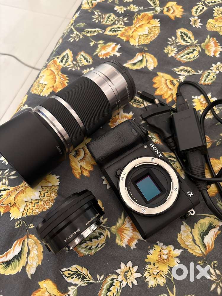 Sony Alpha 6300 With Lens