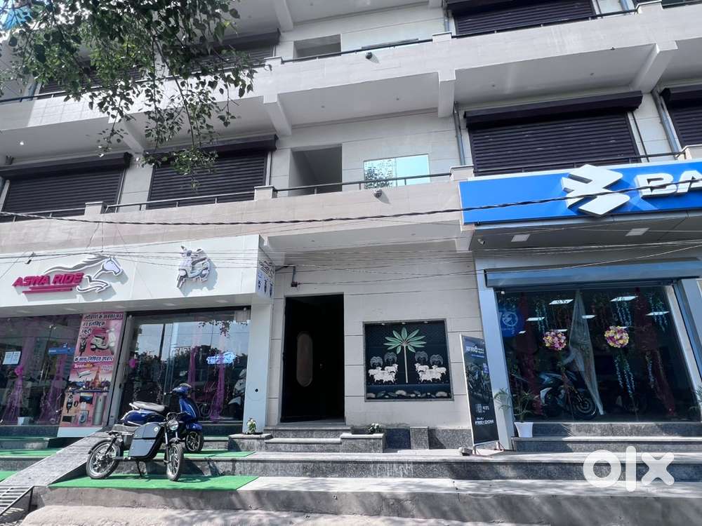 Office / showroom Space available for rent