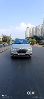 Toyota Innova 2.5 V 7 STR, 2013, Diesel