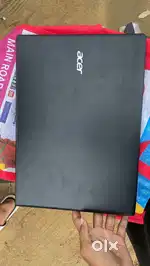 Acer travelmate 11th gen 4gb/1tb