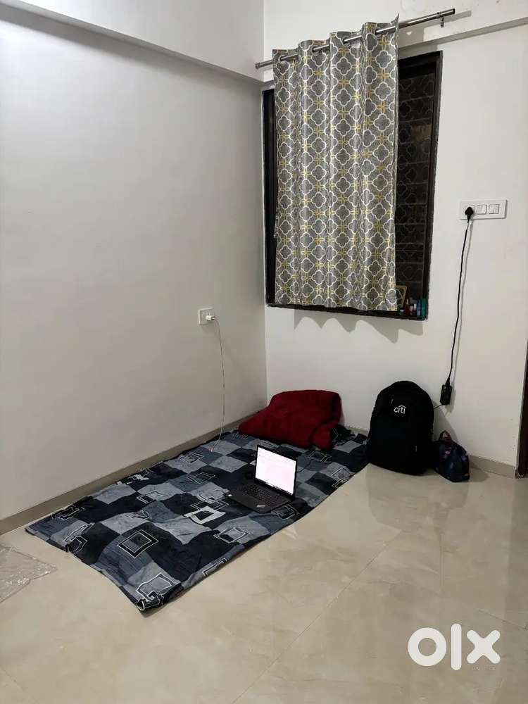 5500 - Urgent - female flatmate needed in 2BHK - Double occupancy