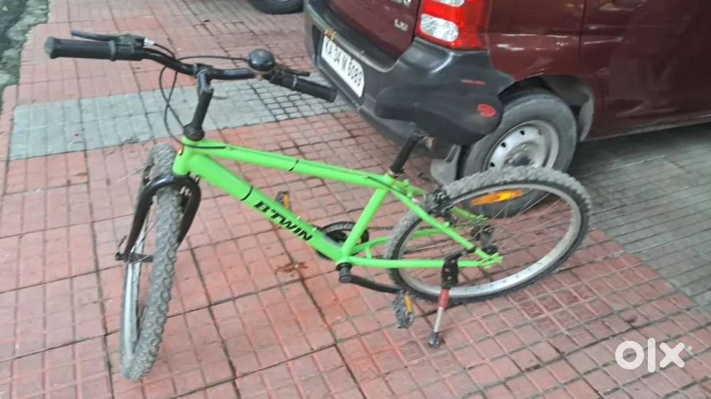 btwin rockrider cycle for 4 to 8yr old