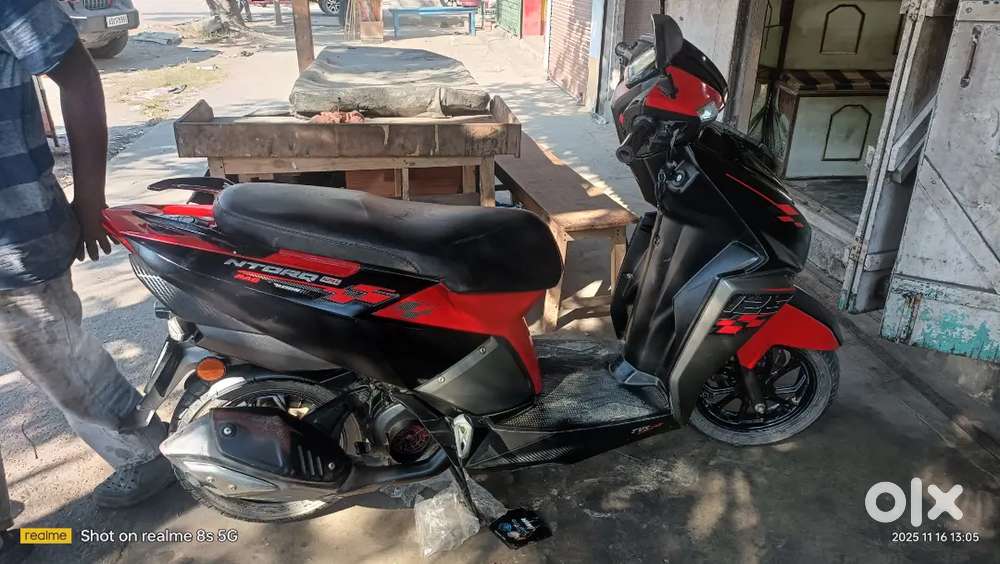 TVS NTROQ 125 XT