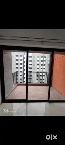3 BHK Semi Furnished flat For Rent 25000 In Lodha Downtown