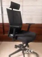 Godrej ergonomic chain in almost new condition