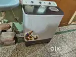 7.5 kg Washing machine fully working condition 1 year old only.