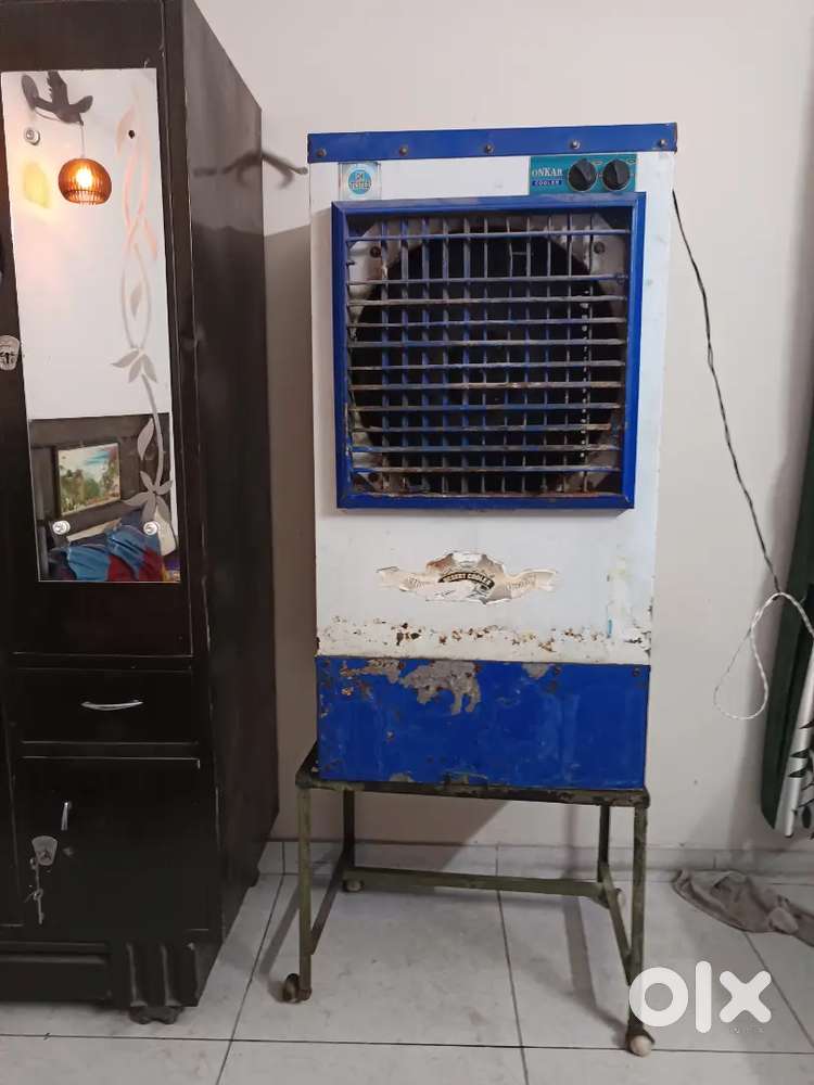 Coolers with stand