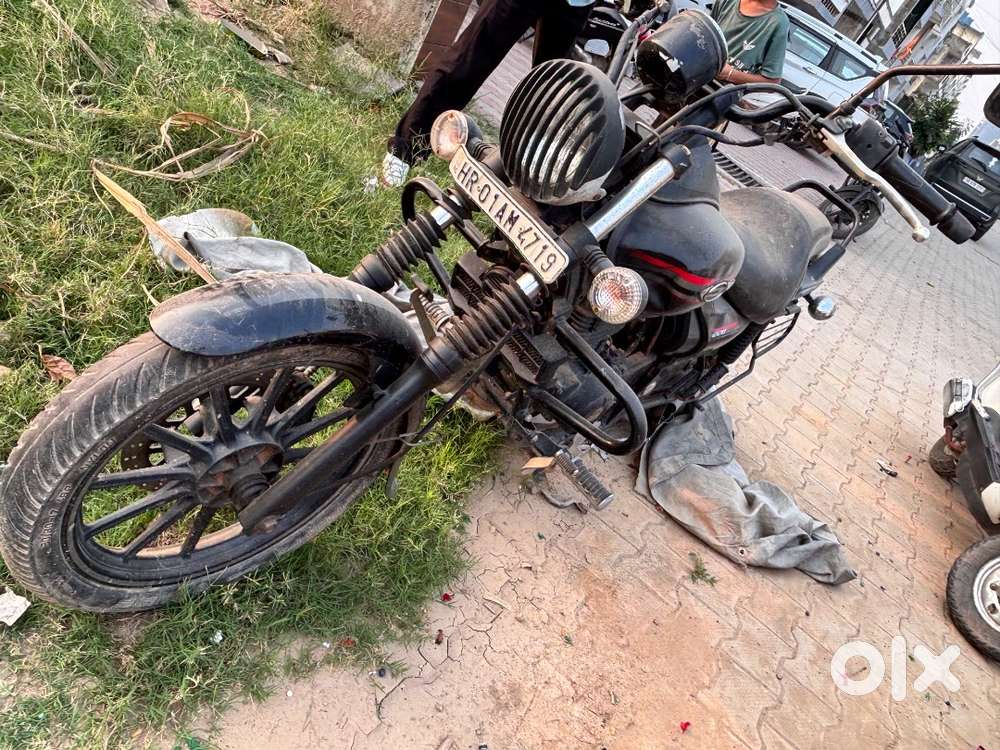 Bajaj Avenger Street 220 Well Maintained