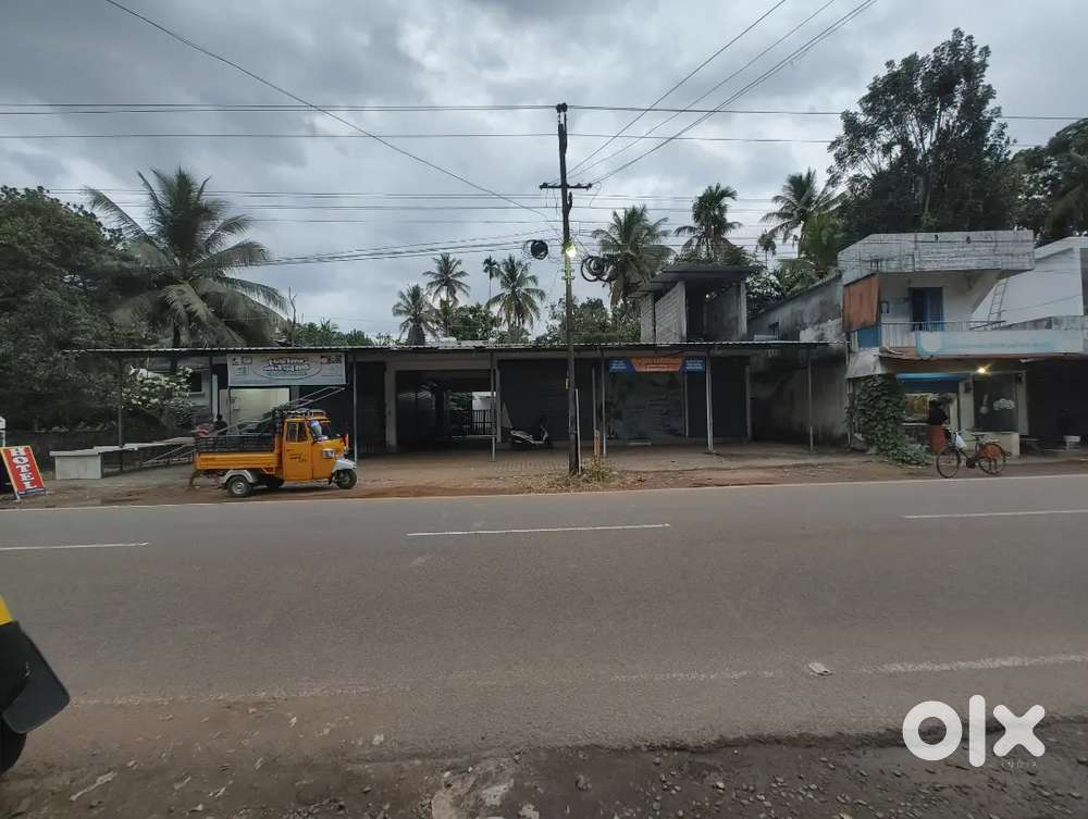 Location on mala -annmanda main road ,nearby keezhadoor junction