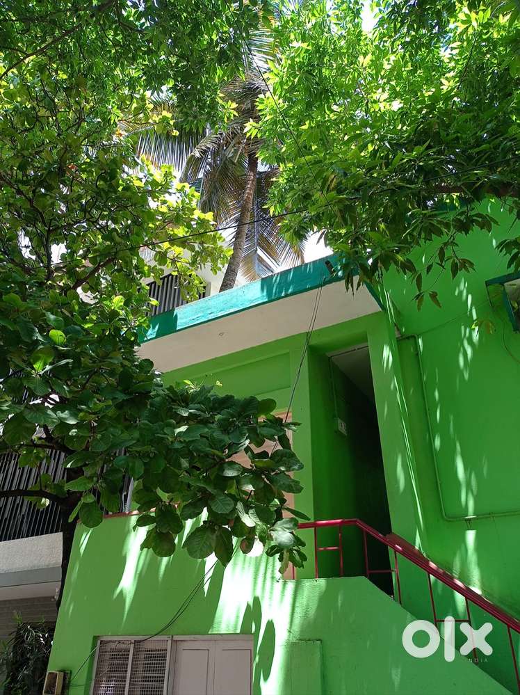 Room with attached bathroom for rent in Malleswaram, close to Chowdiah