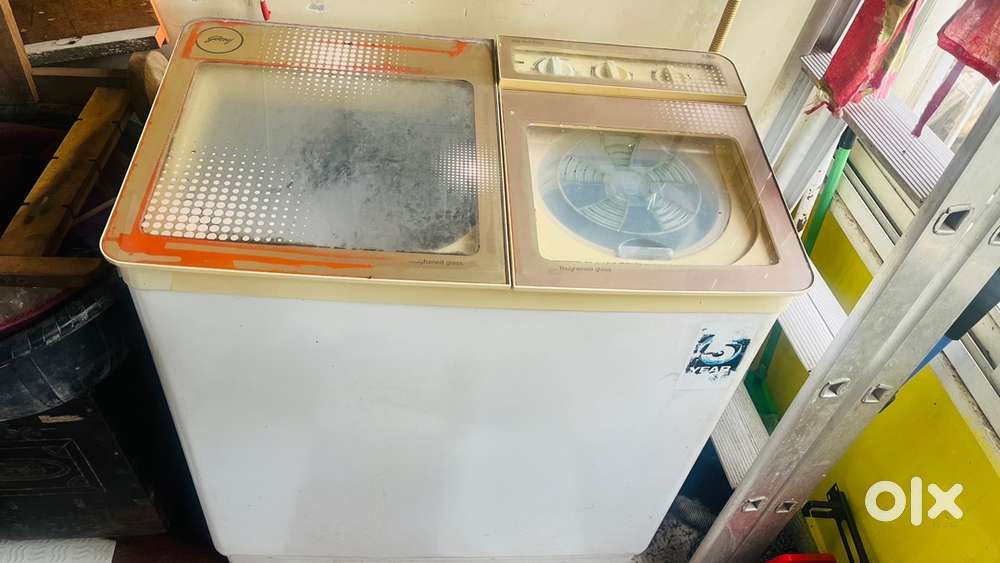 Godrej Washing Machine (Semi automatic 7Kg)