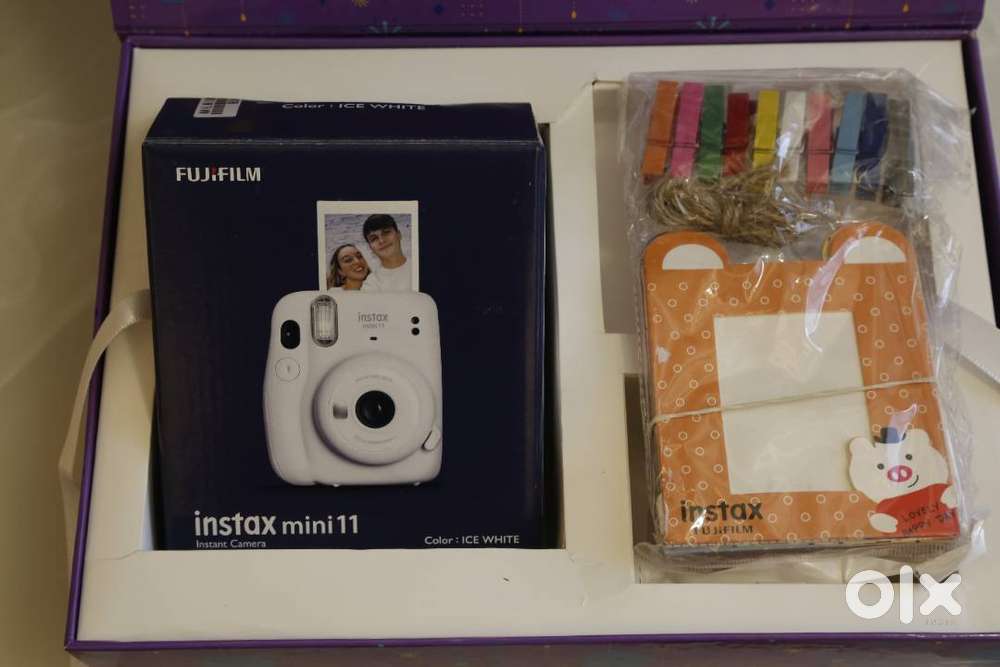 Instax Mini 11 Instant Camera