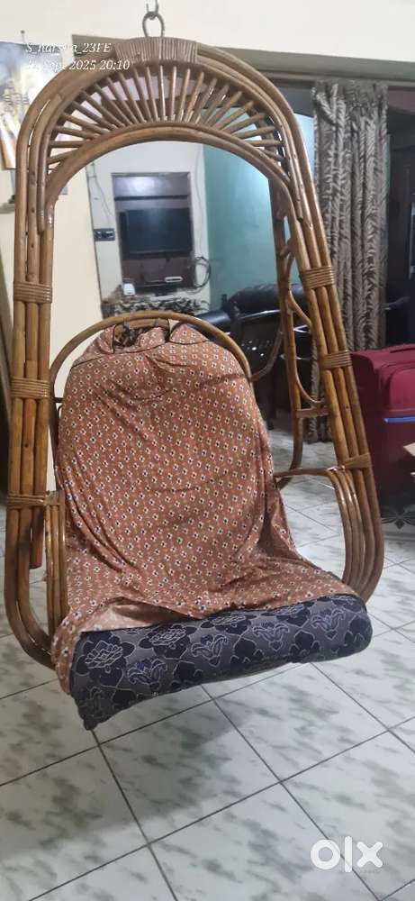 Cane craddle for hall with chain