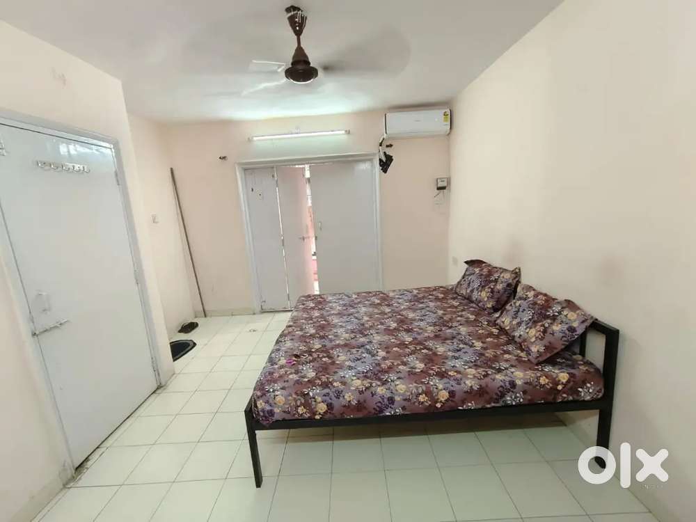 In BHANDUP Premium PG room prime city no brokerage all amenity ready