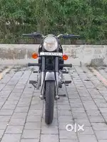 Royal-Enfield Classic 350