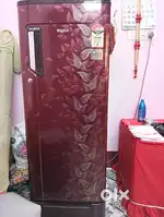 Whirlpool 4 star fridge 215 L