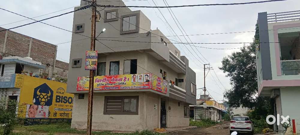 BUILDING FOR SALE MAIN INDORE UJJAIN ROAD