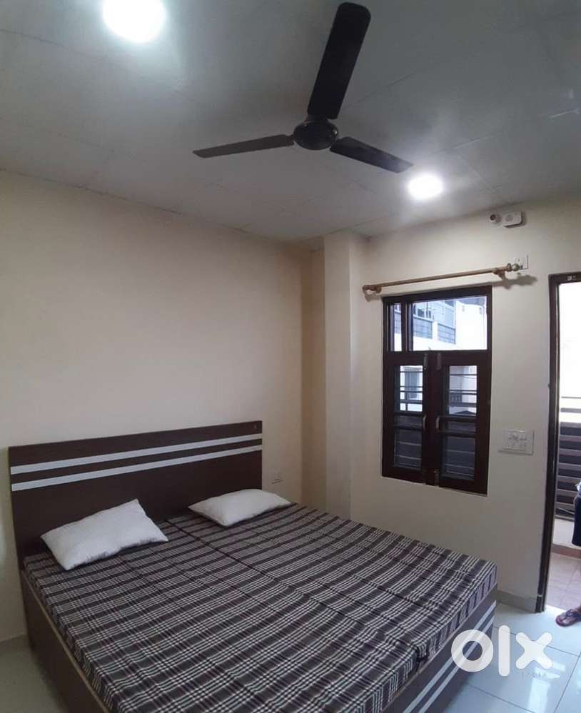 9 rooms PG available for rent