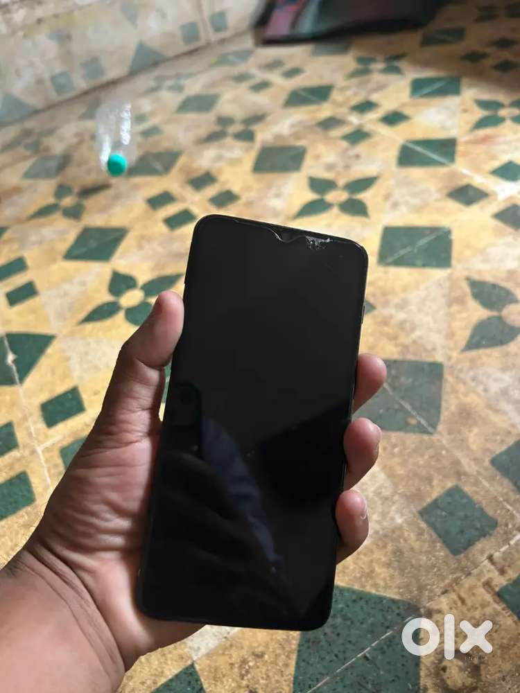 OnePlus 6t in good condition