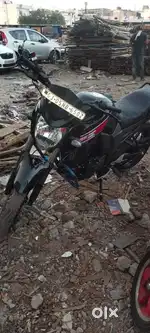 Yamaha FZ5