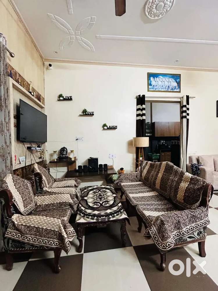 5 seater sofa set with table & cover