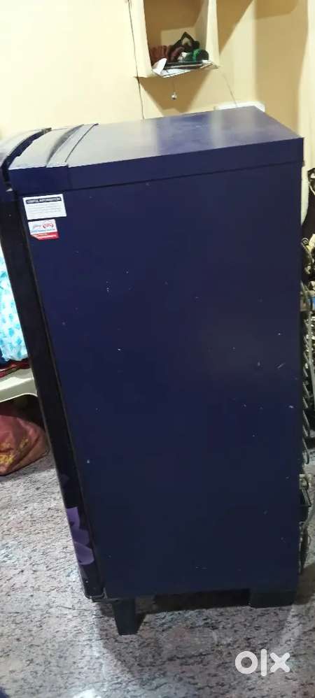 Selling old fridge