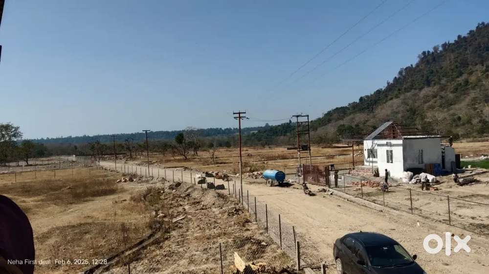 200 Gaj 44 lac asking