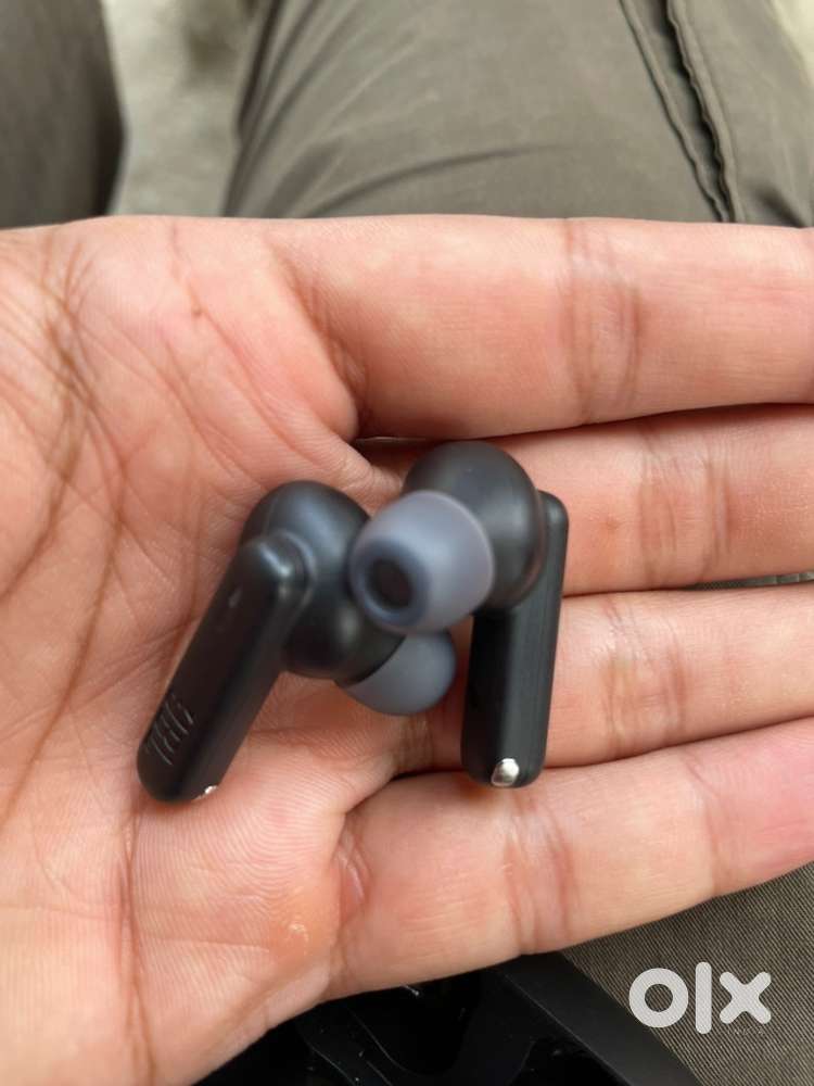 JBL earbuds wave beam 2