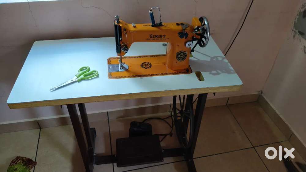 Sewing machin (Silae machin)