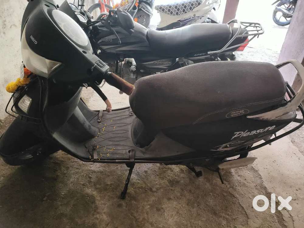 Hero honda pleasure