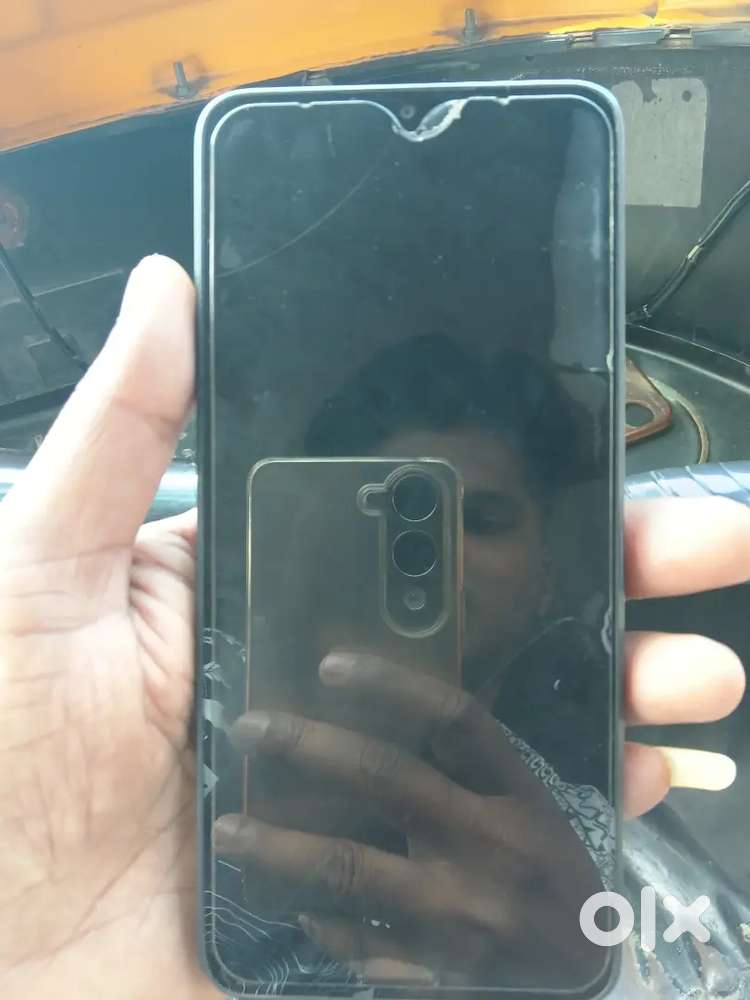 Naya mobile leneka