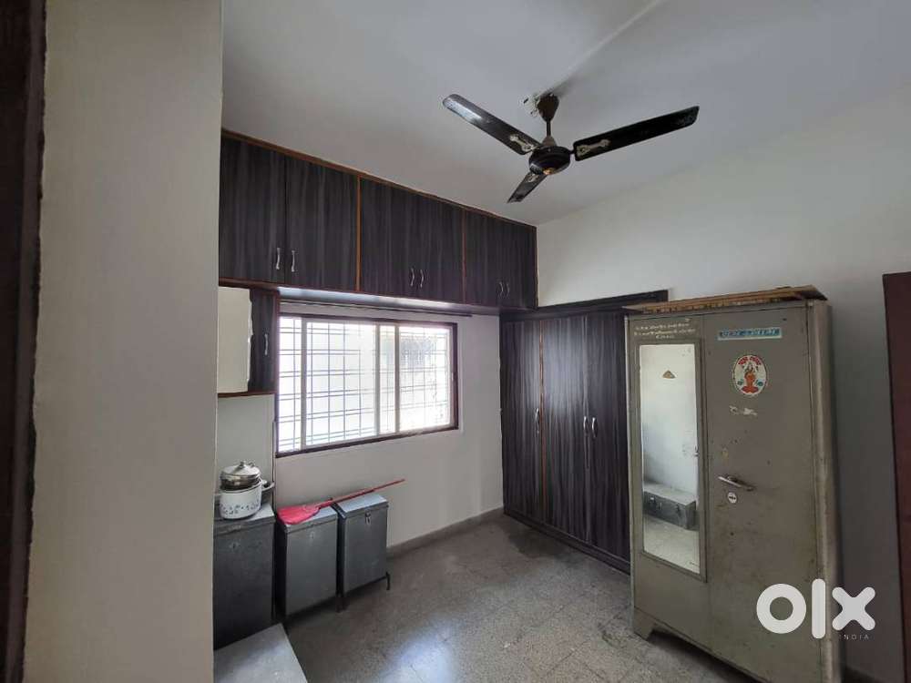 2bhk house for rent near hedgewar hospital