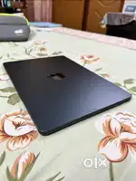 Macbook M2