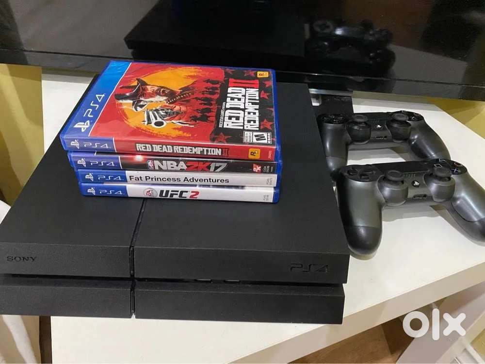 Playstation 4 console boxed