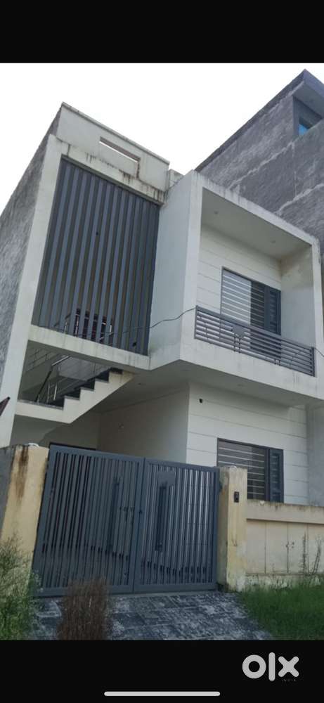 111 gaj 2 bhk kothi for sale Double story demand 85 lakh