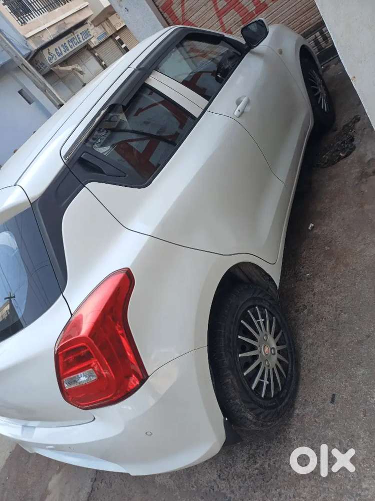 Maruti Suzuki Swift 2021 Petrol 34000 Km Driven