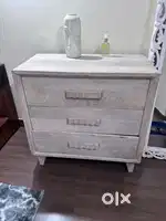 Chest of drawers -