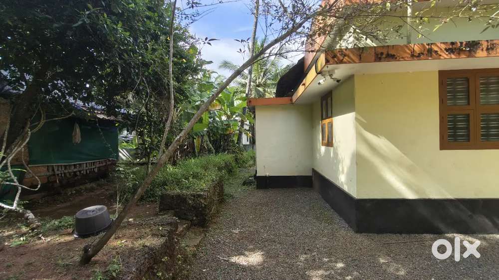 30 cents land for sale with a 3 bedroom house